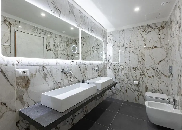 Konukevi Kosmo Luxury 4*