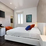 בית הארחה Kosmo Luxury 4*